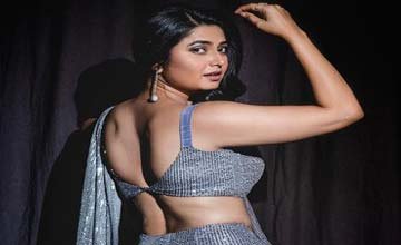 Experience Warm Call Girls Service At The Howrah Bridge Hotels